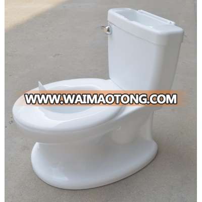 Plastic baby potty for baby to learn to use real toilet seats